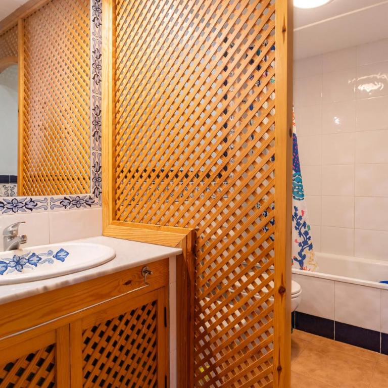 Awesome Apartment In Tarifa - Two-Bedroom Apartment - 8