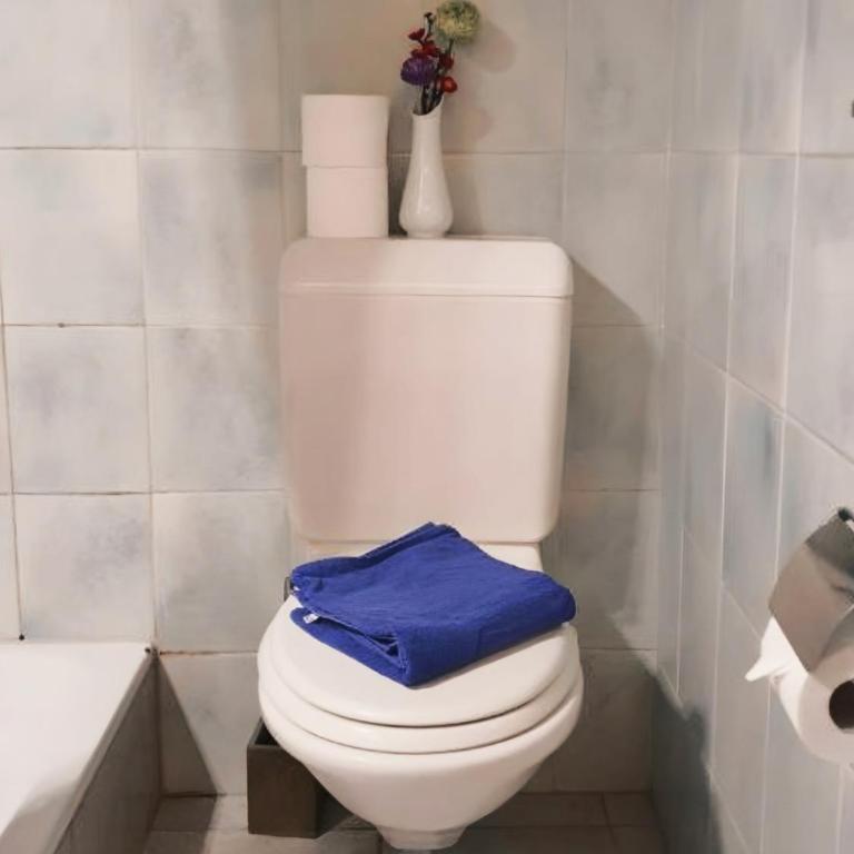 KB CityRooms Self-Check-In - Deluxe Zimmer mit Queensize-Bett - 9