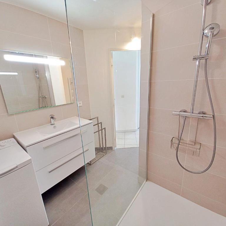 " Lou Favouio" T2- Port Fréjus- Tout à pied - Appartamento con 1 Camera da Letto - 5