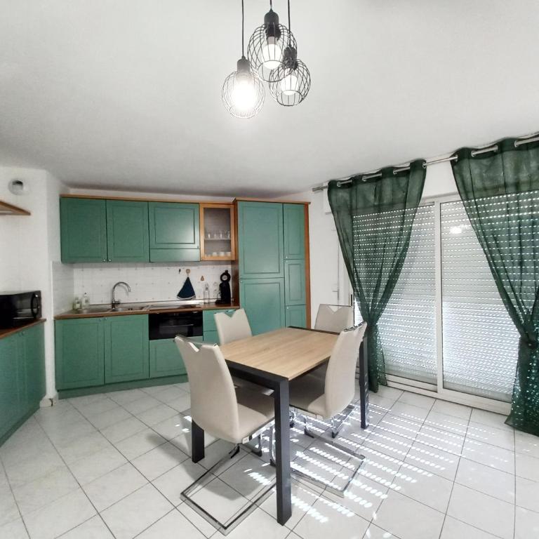 " Lou Favouio" T2- Port Fréjus- Tout à pied - Appartamento con 1 Camera da Letto - 10