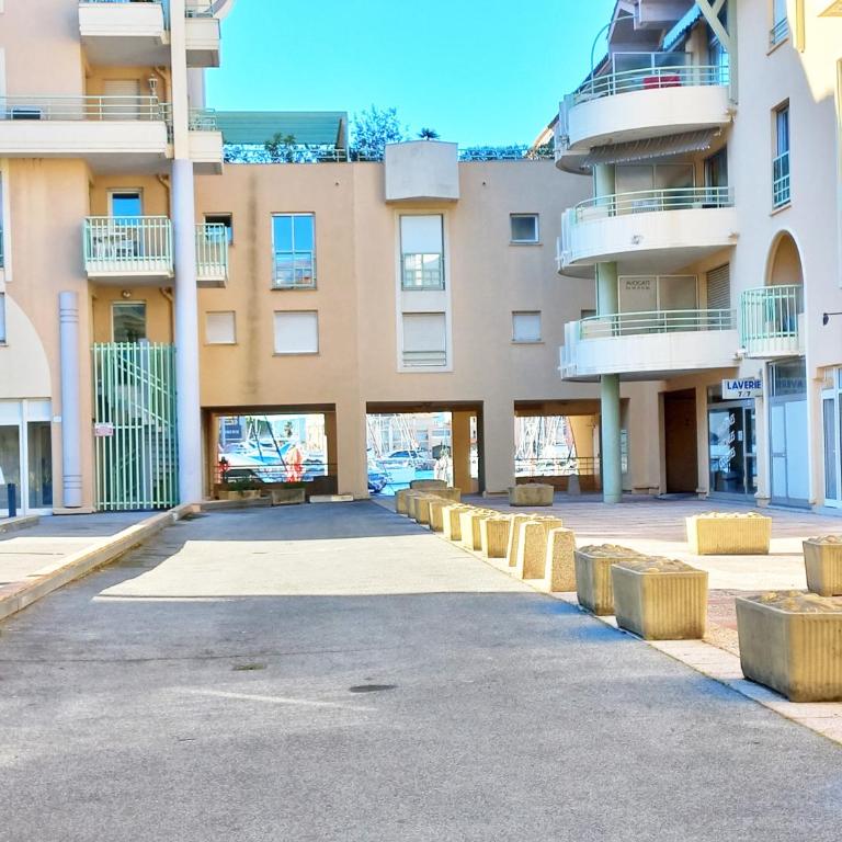 " Lou Favouio" T2- Port Fréjus- Tout à pied - Appartamento con 1 Camera da Letto - 12