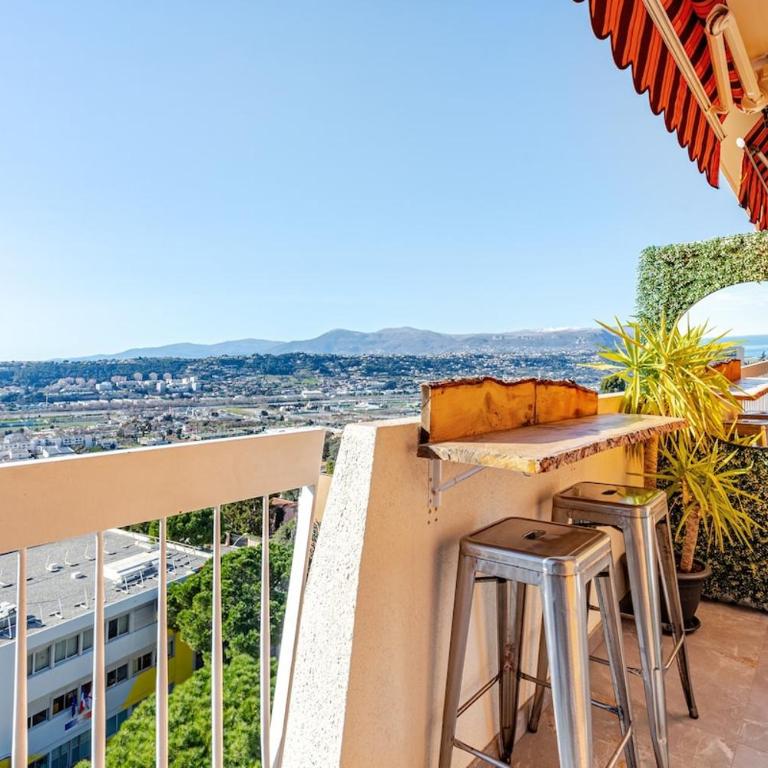Vue mer et montagne panoramique - Studio Standard - 16