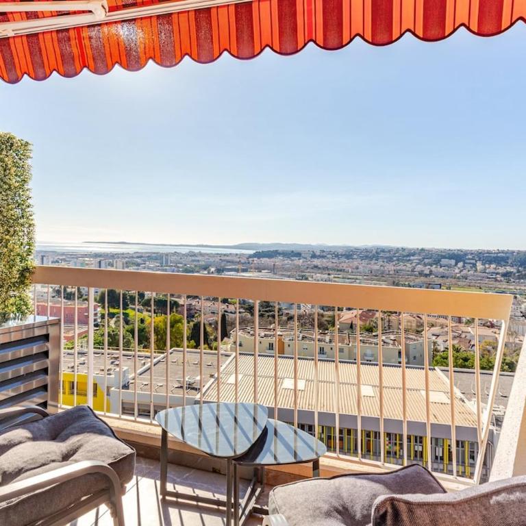 Vue mer et montagne panoramique - Studio Standard - 15