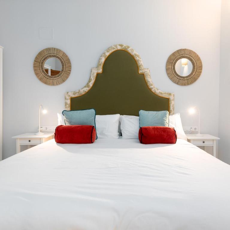 The Little Village Apartments - One-Bedroom Apartment - 32