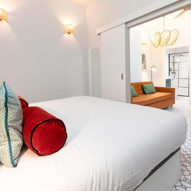 The Little Village Apartments - One-Bedroom Apartment - 27