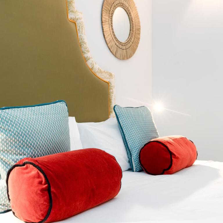 The Little Village Apartments - One-Bedroom Apartment - 35