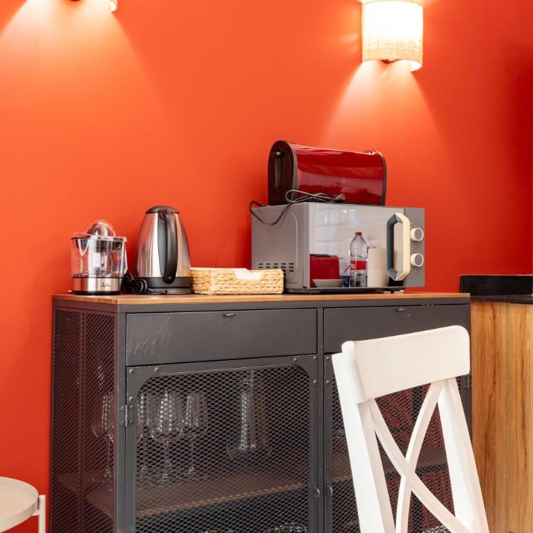 The Little Village Apartments - One-Bedroom Apartment - 44