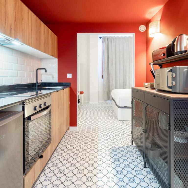 The Little Village Apartments - Duplex Apartment - 34