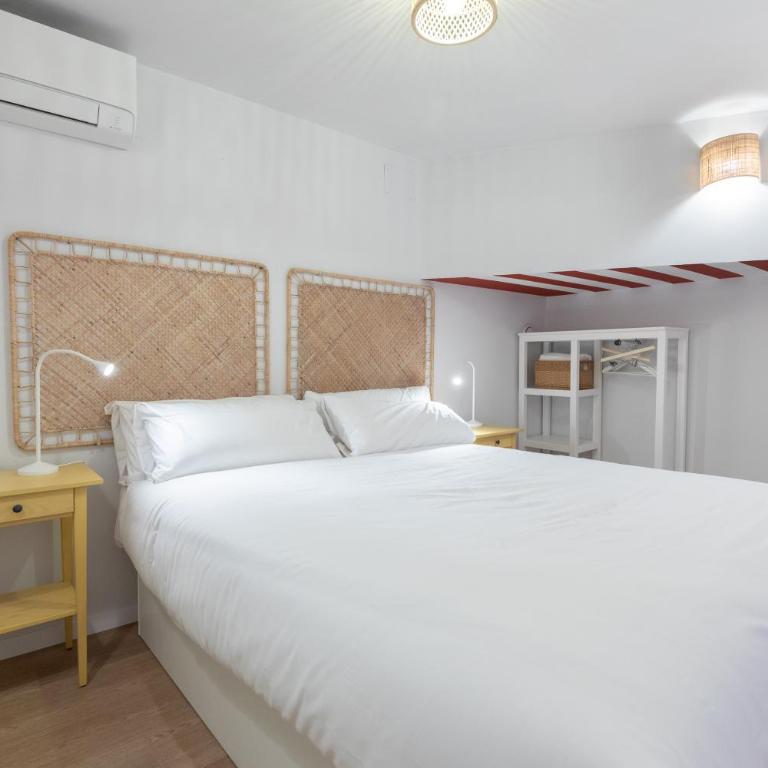 The Little Village Apartments - Duplex Apartment - 35
