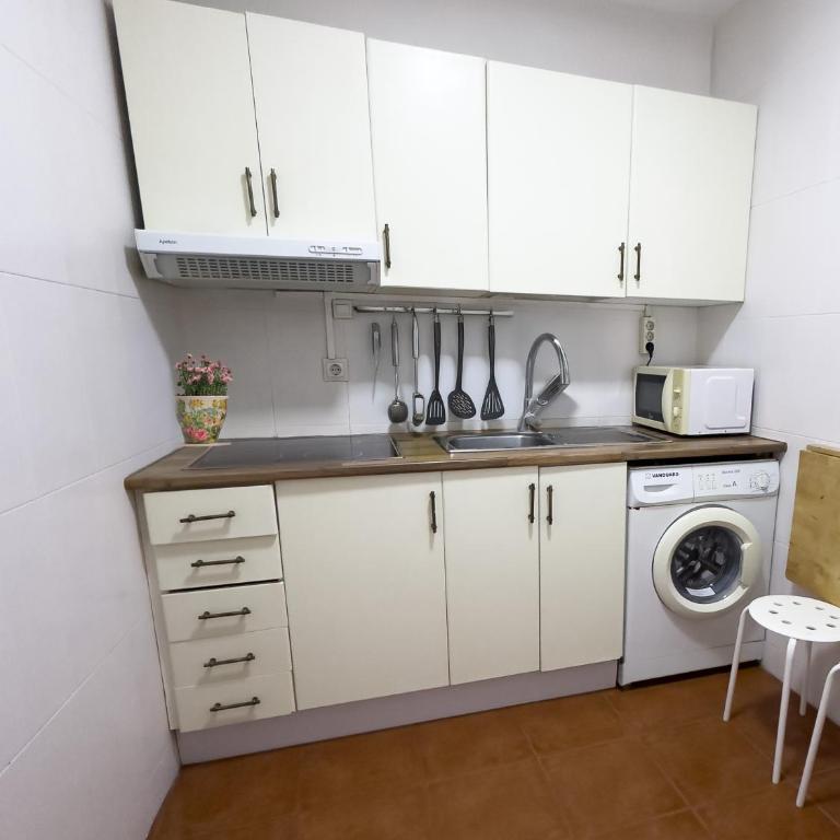 Apartamentos Cristamar Centro y Playa - Apartamento Estándar - 8