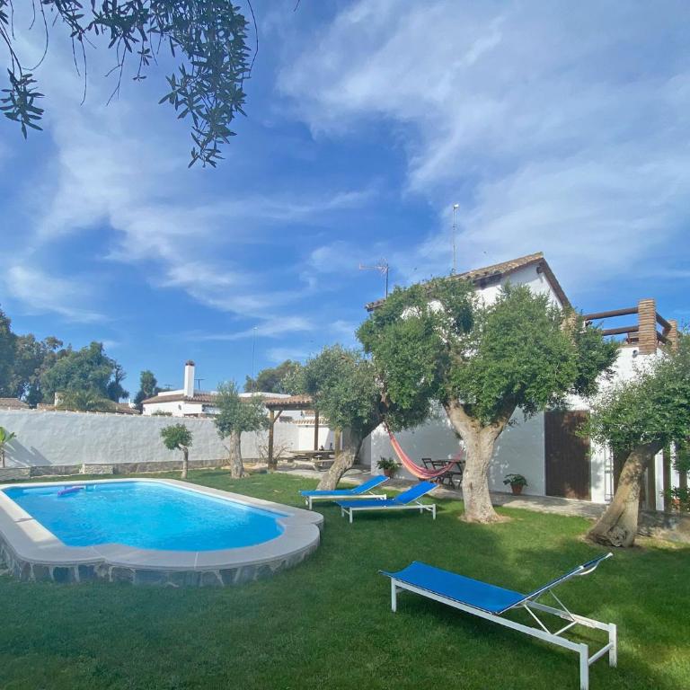 Quinta Mangueta es una casa con piscina en Zahora cerca de la playa - Casa de 3 dormitorios - 1