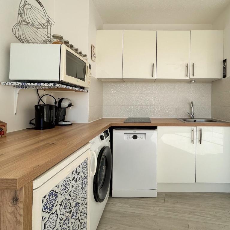Pacific - studio avec terrasse parking et clim - Appartamento con 1 Camera da Letto - 4
