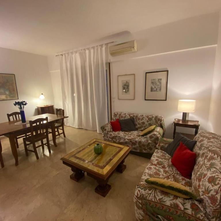 Desy Vatican House - Appartamento con 2 Camere da Letto - 1