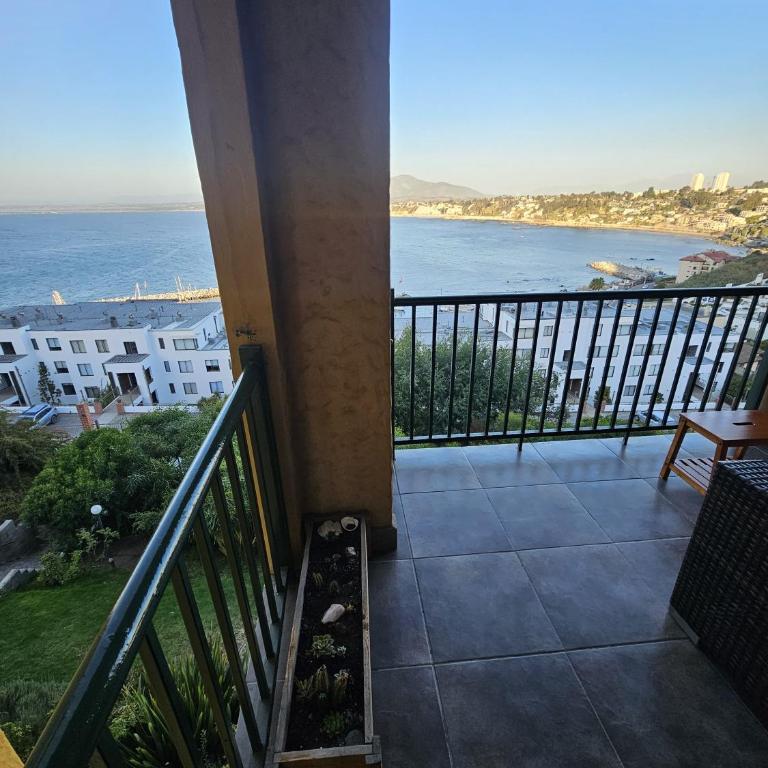 Apartamento en Concón con vista al mar y piscina - Two-Bedroom Apartment - 16