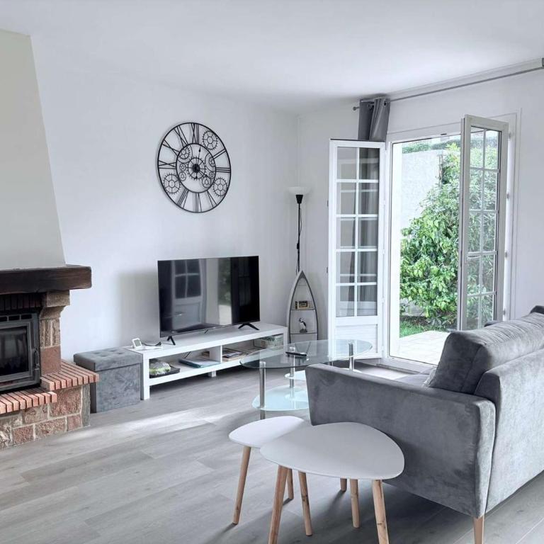 Maison calme avec jardin et Wifi, proche plages Côte de Granit Rose - FR-1-542-64 - Ferienhaus - 13