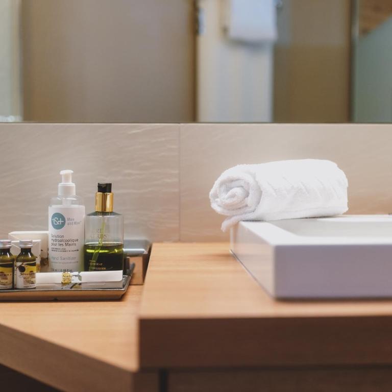 Auhof Wirtshaus & Suiten - Großes Doppelzimmer mit kostenfreiem Eintritt zum Tauern Spa - 7