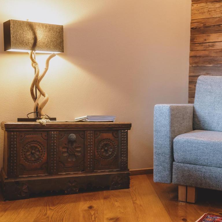 Auhof Wirtshaus & Suiten - Großes Doppelzimmer mit kostenfreiem Eintritt zum Tauern Spa - 4