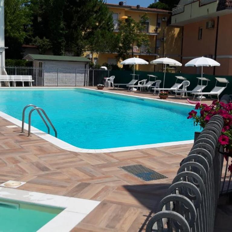 RESIDENCE Park 122 - Appartamento con 2 Camere da Letto - 2