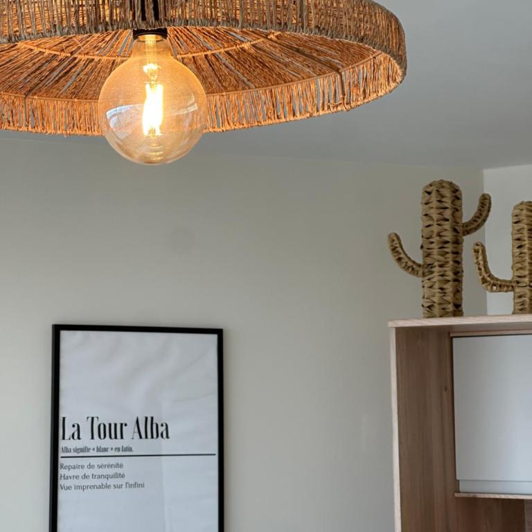 La Tour Alba - One-Bedroom Apartment - 13
