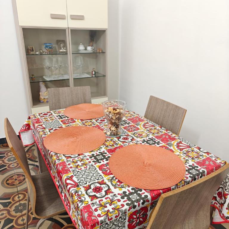 Giulio's Apartment - Two-Bedroom Apartment with Balcony - 50