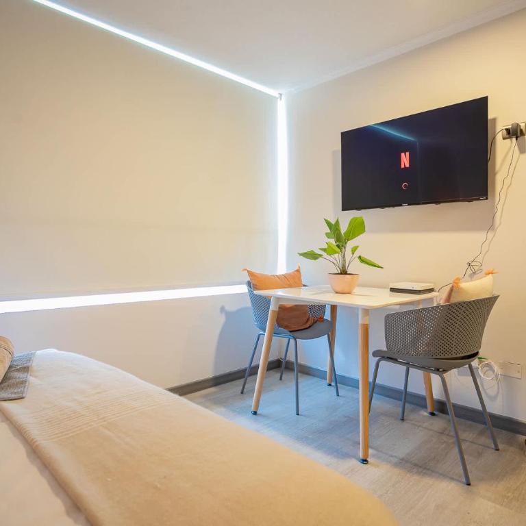 City Center Charm Studio Apt w Pool - Apartamento - 6