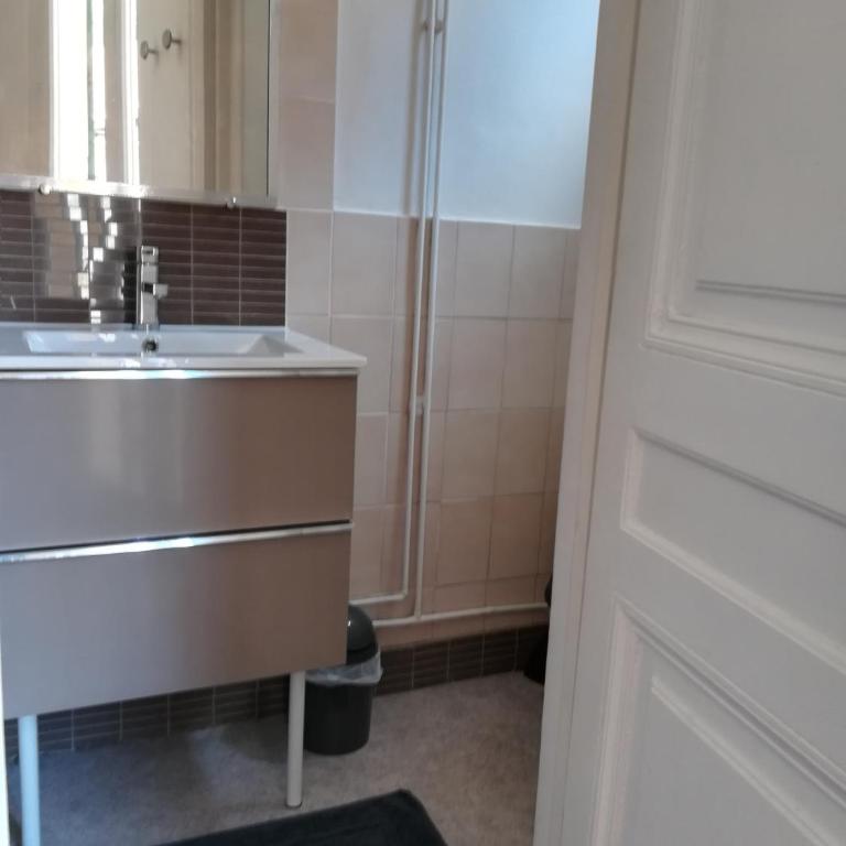 Charmant studio climatisé centre Villefranche sur mer - Appartement 1 Chambre - 19