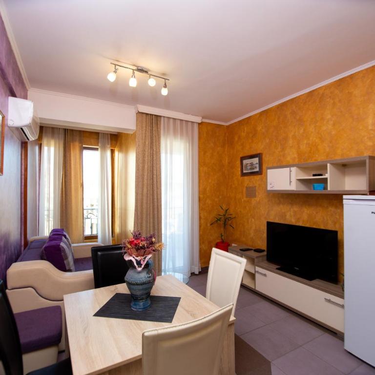 Central Budva M Lux Apartments - Apartman sa 2 Spavaće Sobe i Balkonom - 23