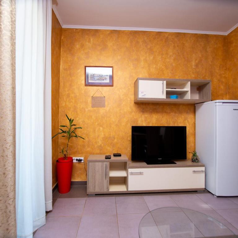Central Budva M Lux Apartments - Apartman sa 2 Spavaće Sobe i Balkonom - 24