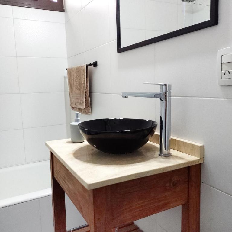 Muy amplio y cómodo - Excelente ubicación - Three-Bedroom Apartment - 26