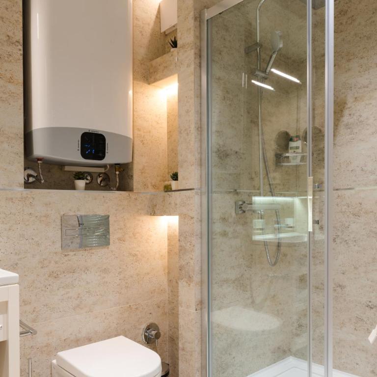 ZEPTERME Luxury Apartments & Studios by CENTRAL - Deluks Studio sa Bračnim Krevetom (King-size) - 5