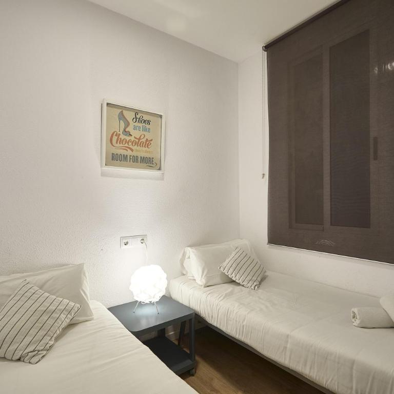 BBarcelona Mallorca Flats - Three-Bedroom Standard Apartment - 8