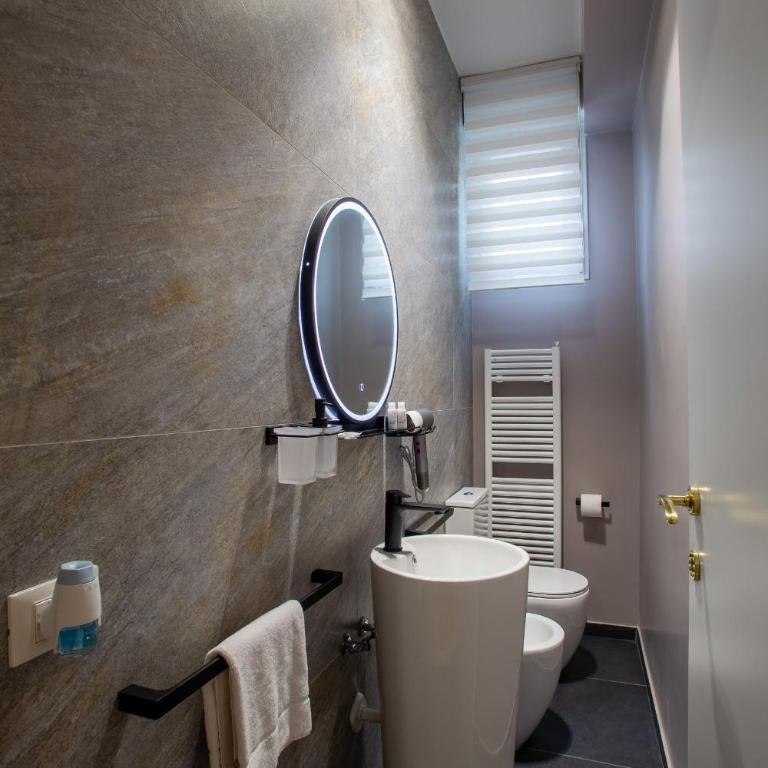 HouSmart Lorenzo Costa 17 - Appartamento con 3 Camere da Letto - 38