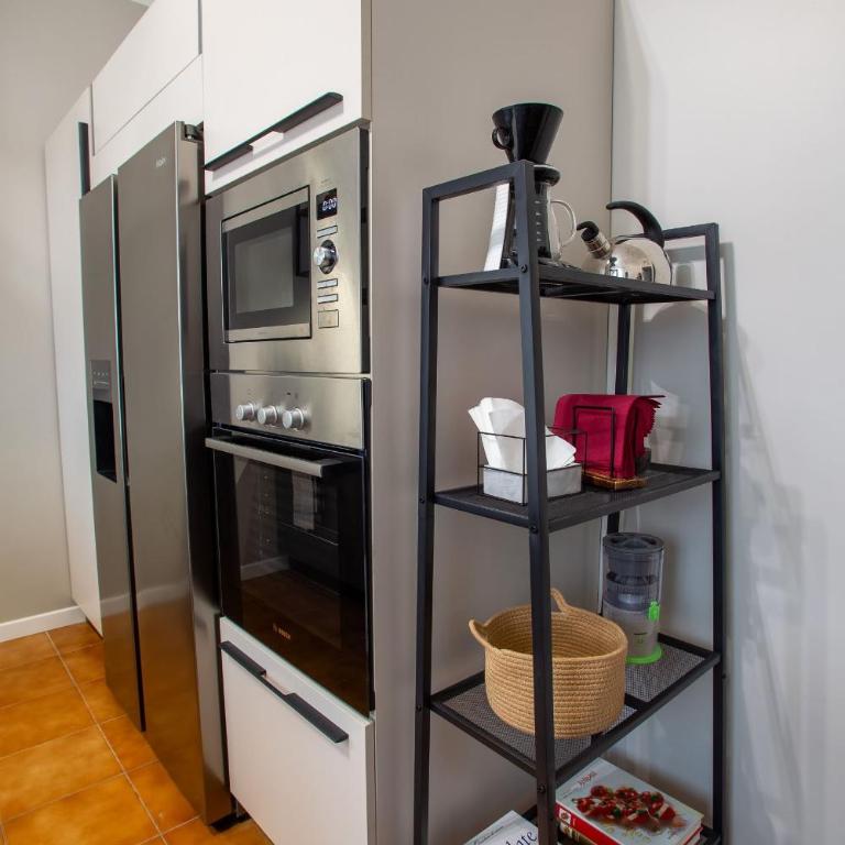 HouSmart Lorenzo Costa 17 - Appartamento con 3 Camere da Letto - 14