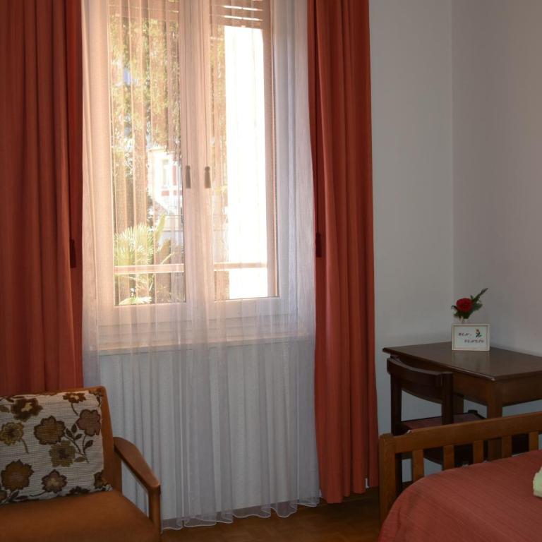 Casa Santa Birgitta - Camera Singola con Vista Giardino - 7