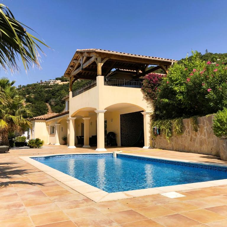 Villa JOYA climatisée pour 8 personnes avec piscine et vue mer à La Londe-Les-Maures - Casa de 4 dormitorios - 1
