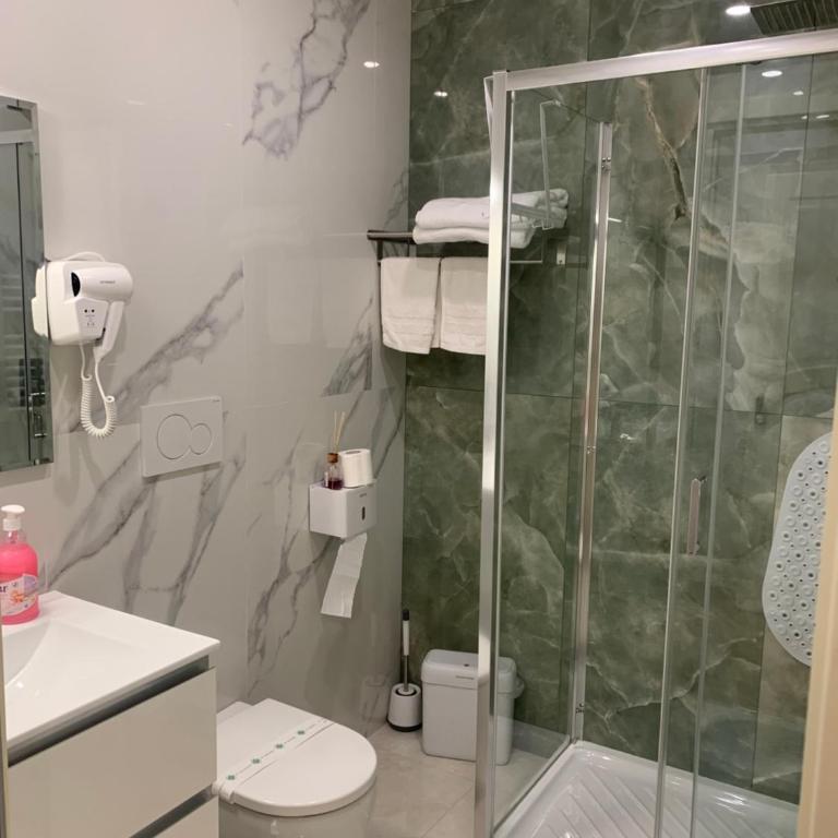 Vatican Bliss - Camera Doppia con Letti Singoli con Bagno Privato - 6