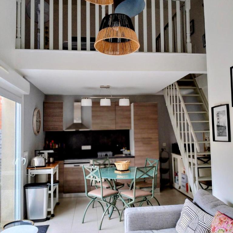 Maison avec jardin, calme et ensoleillée à 2 minutes du centre-ville - Haus mit 3 Schlafzimmern - 7
