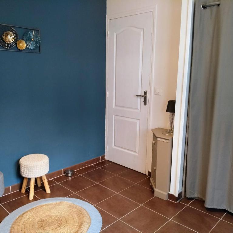 Maison avec jardin, calme et ensoleillée à 2 minutes du centre-ville - Haus mit 3 Schlafzimmern - 25