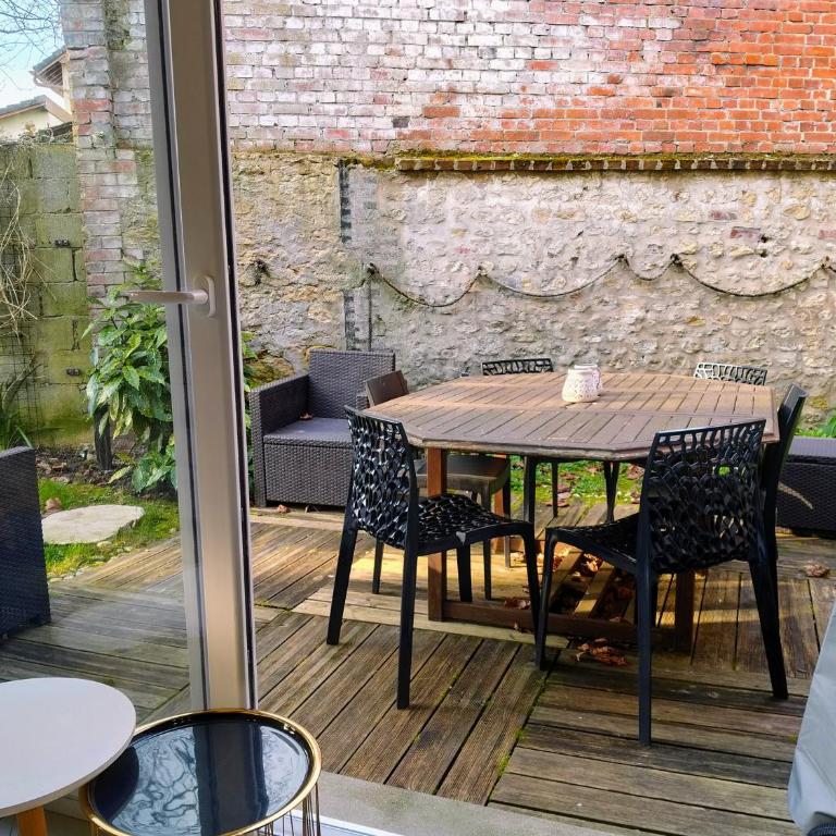 Maison avec jardin, calme et ensoleillée à 2 minutes du centre-ville - Haus mit 3 Schlafzimmern - 2