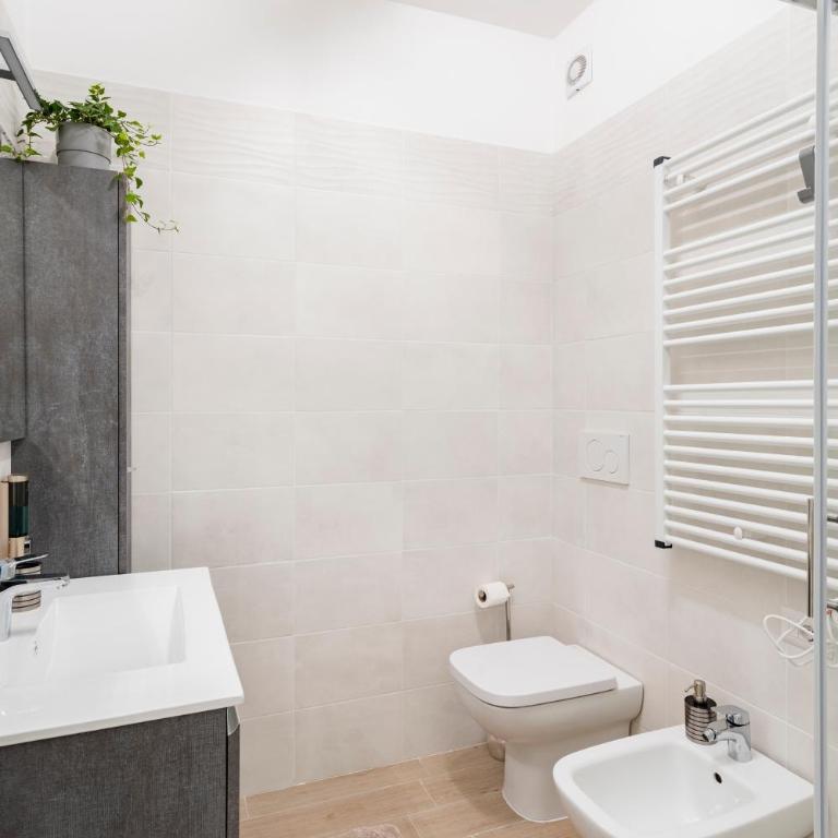 Private Parking - Bilocale Monti Tiburtini - One-Bedroom Apartment - 7