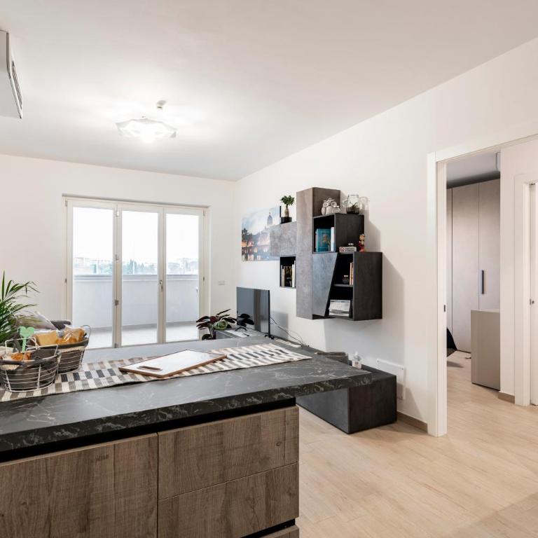 Private Parking - Bilocale Monti Tiburtini - One-Bedroom Apartment - 2