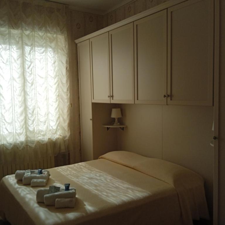 D-Place B&B Torino Stadio Olimpico Inalpi Arena - Camera Matrimoniale con Bagno in Comune - 4