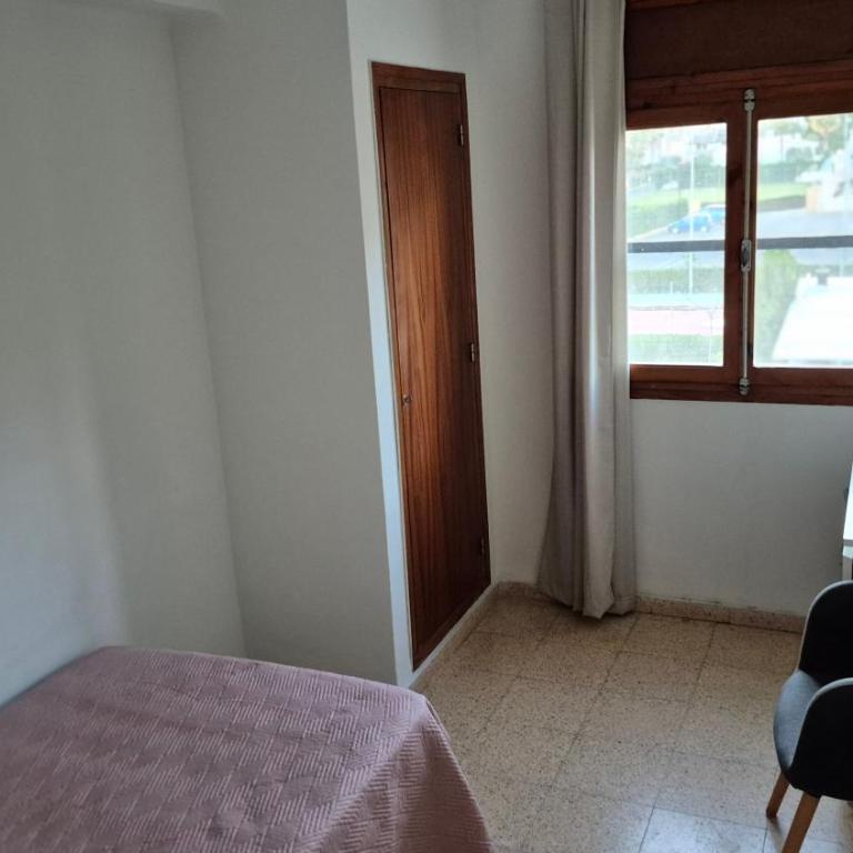 CANET de BERENGUER - Three-Bedroom Apartment with Balcony - 11