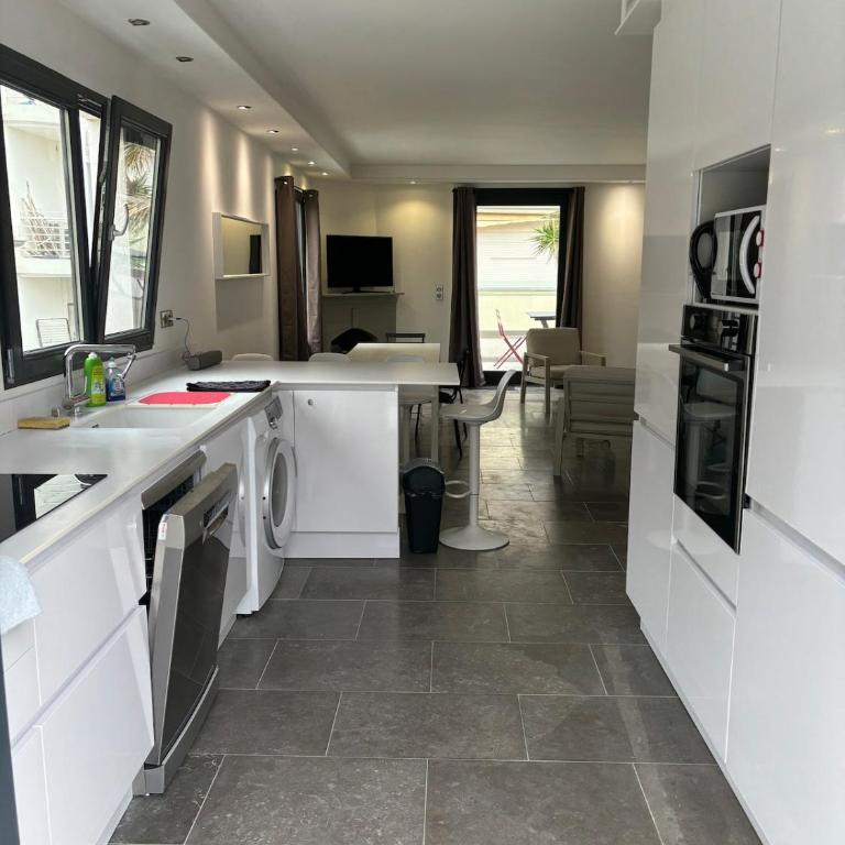 PalmbeeCannes 70m2, 2 chambres pour 4 Personnes avec bébé avec Terrasses a 200m des Plages, Palmbee Cannes - Appartement 2 Chambres - 15