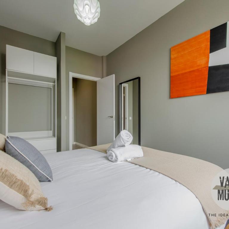 Espaciosa y elegante para 9, conoce Toledo 77 - Apartment - 16