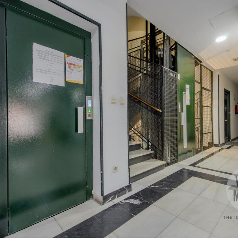 Espaciosa y elegante para 9, conoce Toledo 77 - Apartment - 32