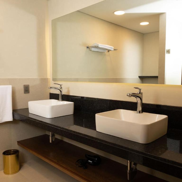 Hotel Zuma Colony - Deluxe King Studio - 2
