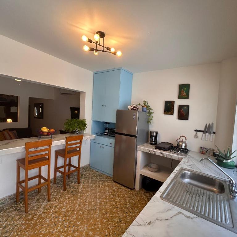 Depas Azules Zona Centro Apt B - Two-Bedroom Apartment - 4
