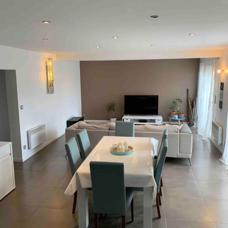 Villa bord de mer au Grau d 'Agde 140 m2 - Three-Bedroom Villa - 9