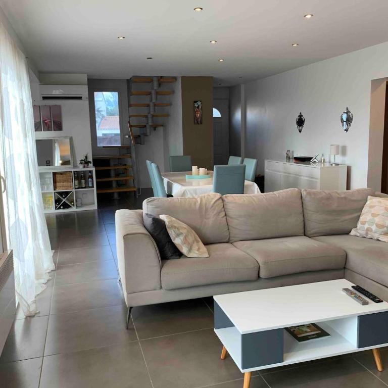Villa bord de mer au Grau d 'Agde 140 m2 - Three-Bedroom Villa - 6
